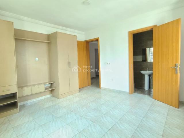 Flat for sale in Eti Osa, Lagos