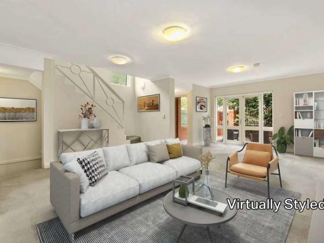Townhouse for rent in Lower North Shore, Sydney