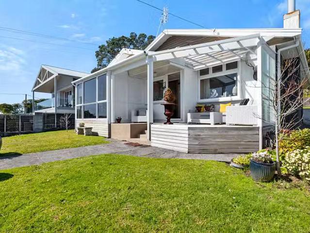 House for rent in Otakou