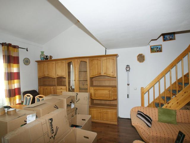 Dachgeschosswohnung mieten in Eching, Bayern
