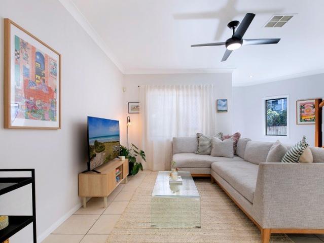 Townhouse for sale in Carina, Greater Brisbane