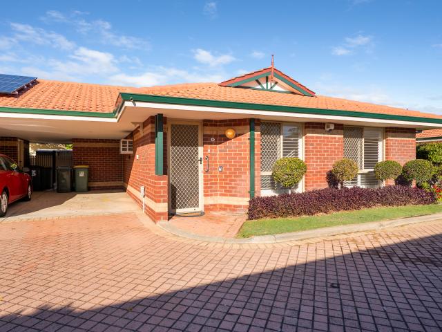 Villa for sale in Parklands, Western Australia