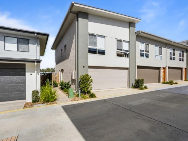 Townhouse for sale in Toombul, Queensland