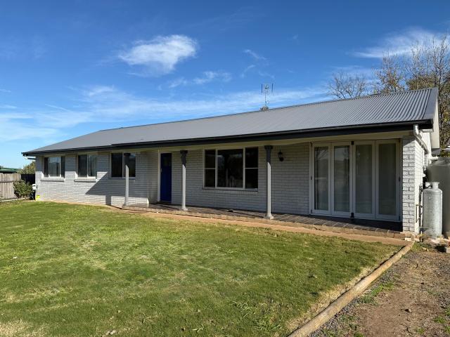 Cottage for sale in Scone, New South Wales