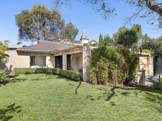 House for sale in Surrey Hills, Victoria