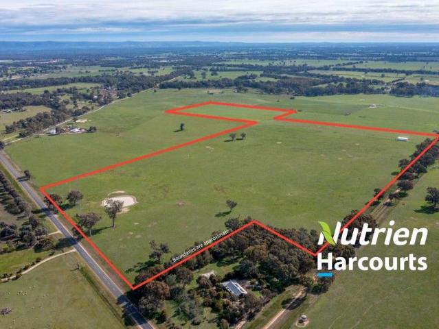 Cottage for sale in Londrigan, Victoria