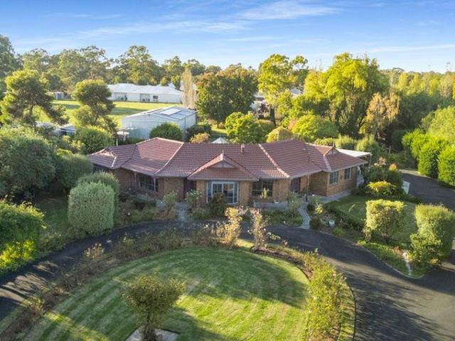 House for sale in Comaum, South Australia