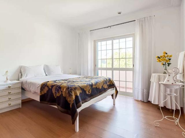 Apartamento alugar em Almada, Triângulo