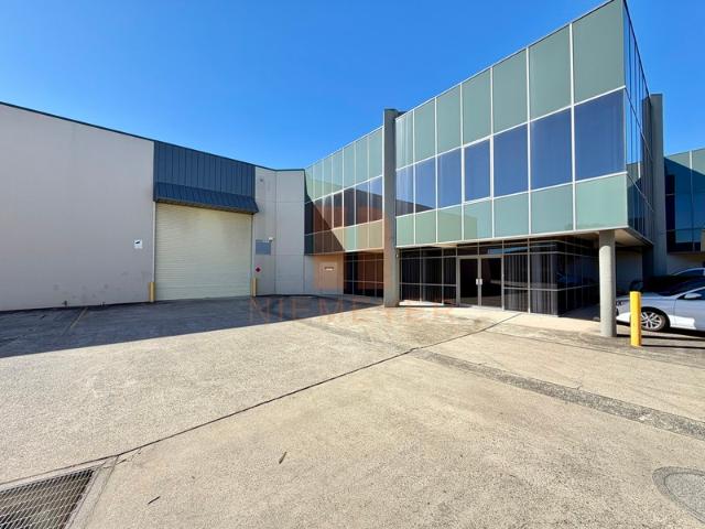 Warehouse for rent in Moorebank, Sydney