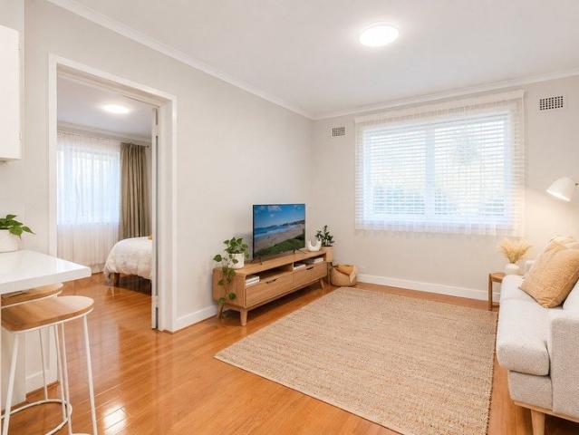 Apartment for rent in Lower North Shore, Sydney