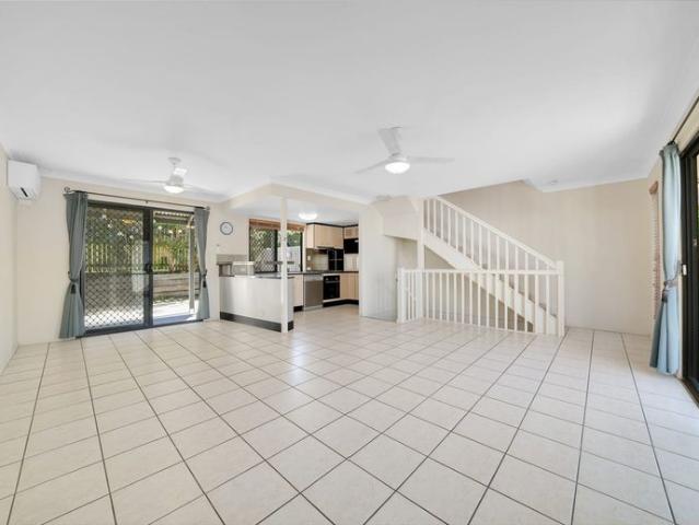 Townhouse for rent in Toombul, Queensland