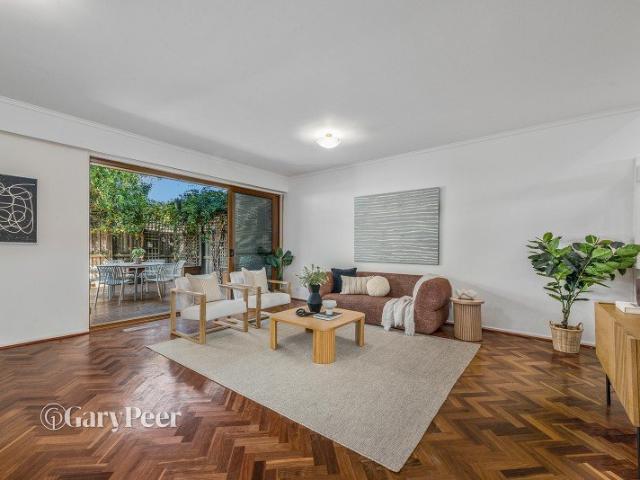 Townhouse for sale in Caulfield, Melbourne