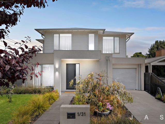 Townhouse for sale in Altona, Melbourne