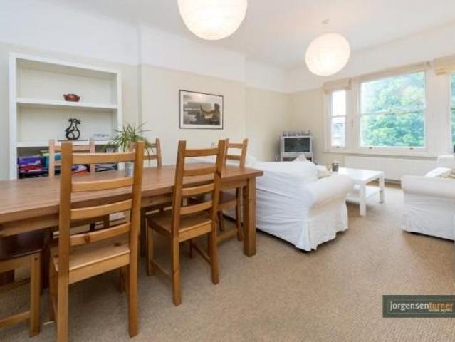 Apartment for rent in Queen's Park, Kilburn