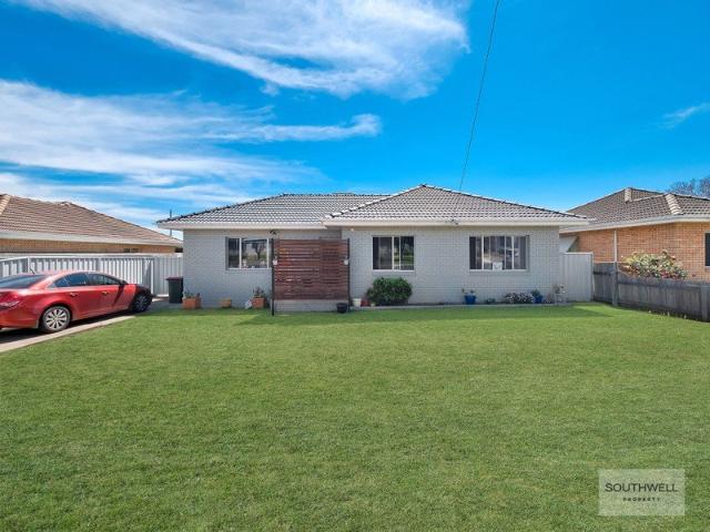 House for sale in South Tamworth, Tamworth