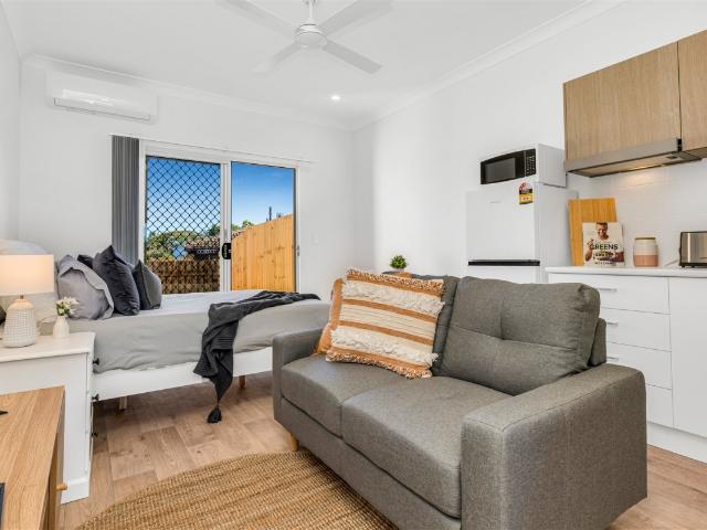 Granny Flat for rent in Toombul, Queensland