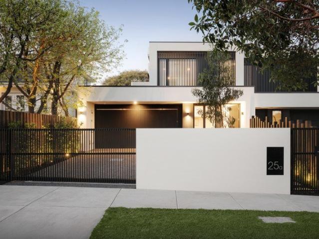 Townhouse for sale in Black Rock, Melbourne