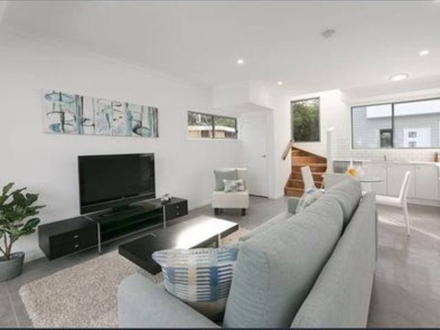 Townhouse for rent in Toombul, Queensland