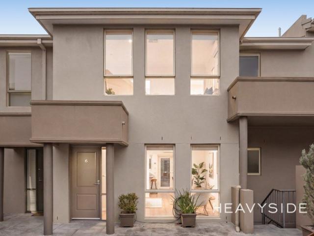 Townhouse for sale in Camerons Creek, Victoria