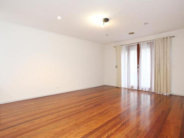 Townhouse for rent in Camerons Creek, Victoria