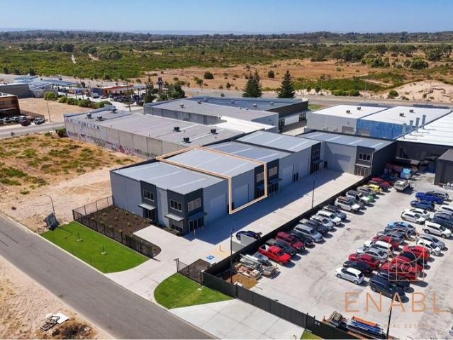 Warehouse for rent in Port Kennedy, Western Australia