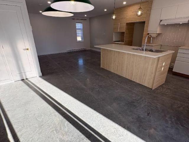 Apartment for rent in Saint-Pierre-Apôtre, Joliette