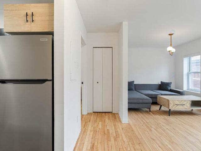 Apartment for rent in Centreville, Québec