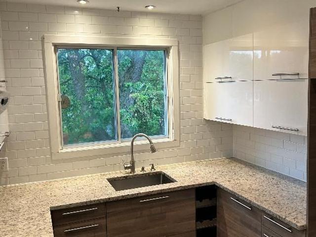 Apartment for rent in Saint-bruno-de-montarville, Quebec