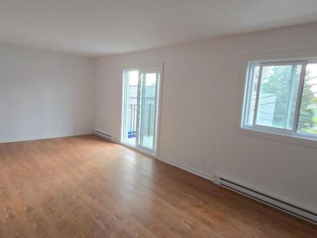 Apartment for rent in Saiint-Jean, Saint-Jean-sur-Richelieu