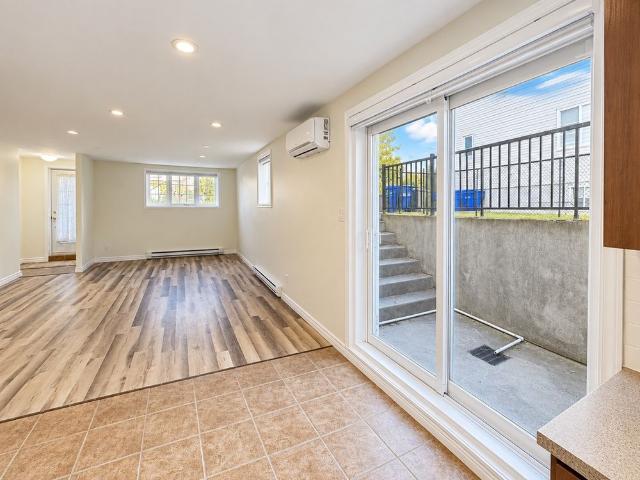Apartment for rent in Saint-Augustin, Mirabel