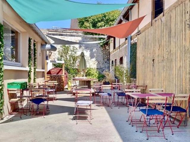 Local Commercial vente à Saint-Martin-la-Garenne, Yvelines