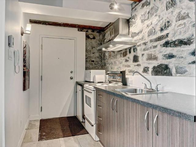 Apartment for rent in La Cité-Limoilou, Québec