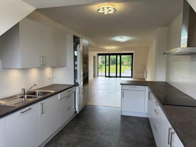 Appartement location à Court-saint-étienne, Wallonie
