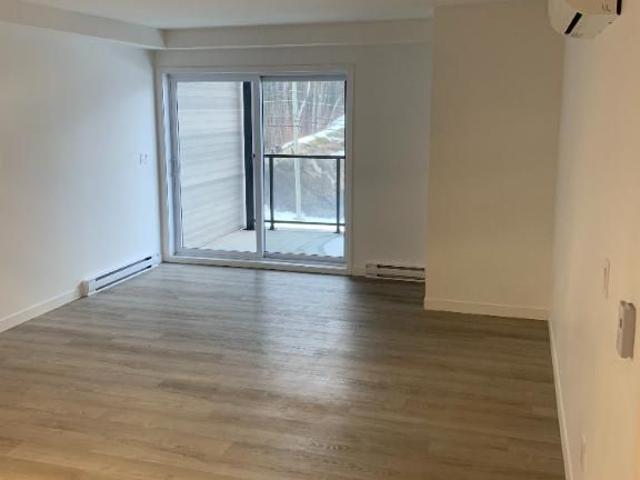 Apartment for rent in Roc-Pointe, Lévis