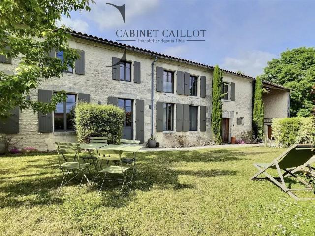 Maison vente à Saint-Jean-d'Angély, Saint-denis-du-pin