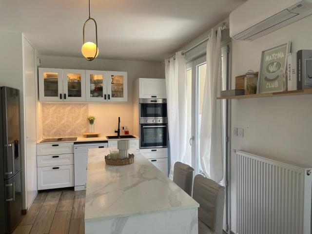 Maison location à Saint-Bonnet-de-Mure, Rhône