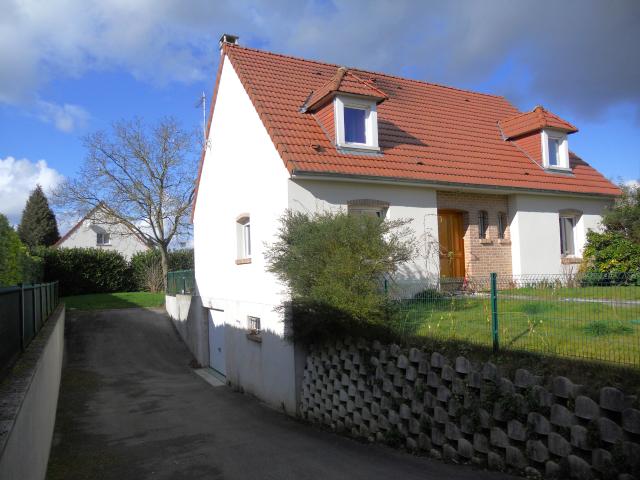 Maison location à Sains-en-Amiénois, Somme
