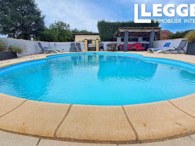 Maison vente à Confolens, Nouvelle-Aquitaine