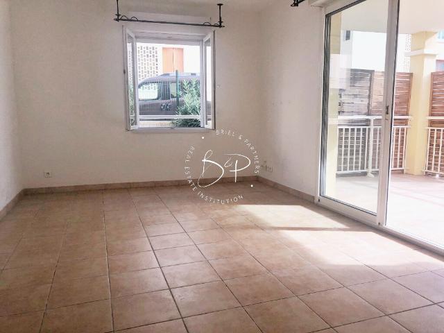 Appartement location à Arrondissement de Draguignan, Châteaudouble