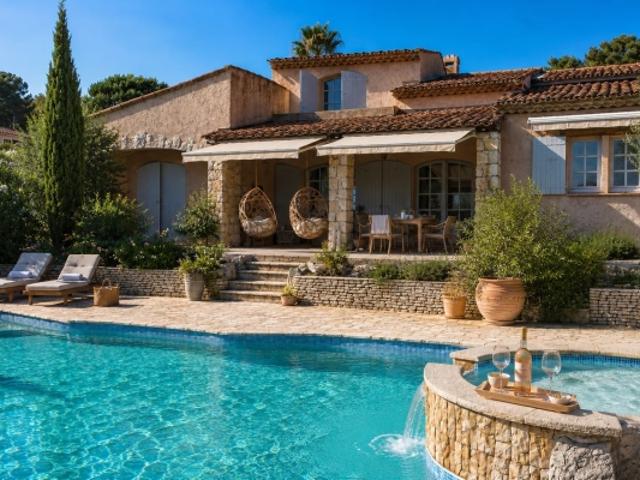 Maison vente à Grasse, Roquefort-les-pins