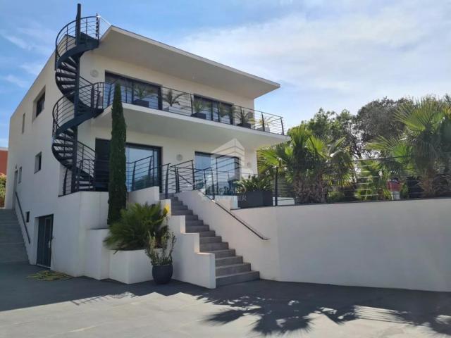 Maison vente à France métropolitaine, Saint-raphaël