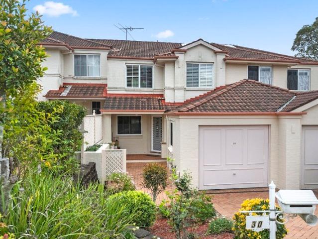 Townhouse for sale in Thornleigh, Sydney