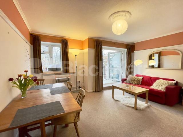 Apartment for rent in South Lambeth, Greater London