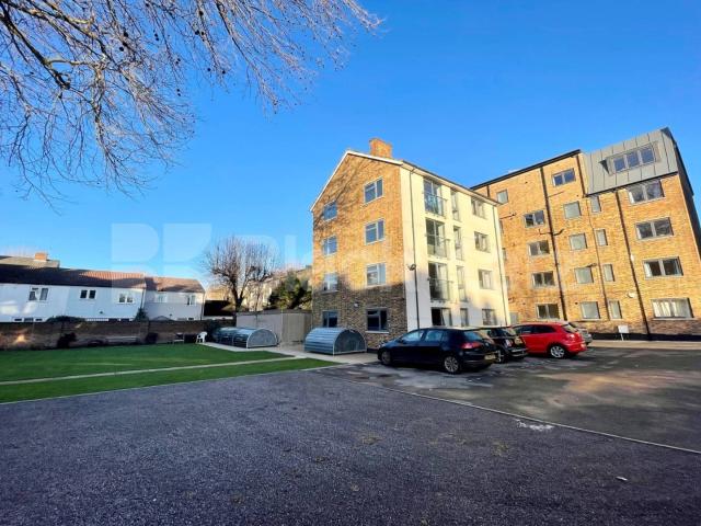 Apartment for rent in Stockwell Park, Greater London