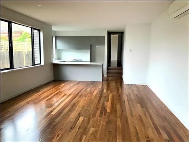 Townhouse for rent in Camerons Creek, Victoria