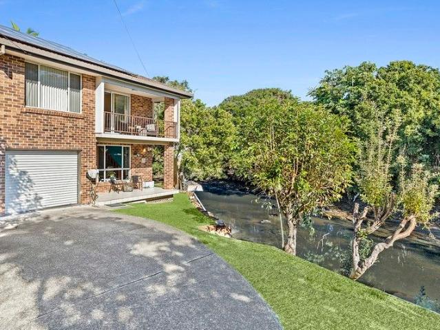 Townhouse for sale in Sawtell, New South Wales