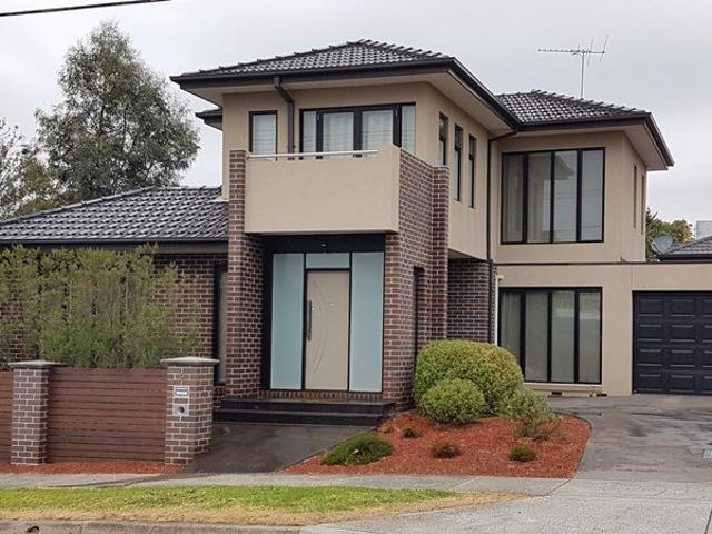 Townhouse for rent in Camerons Creek, Victoria