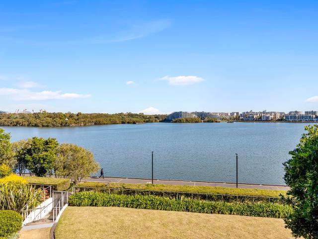 Apartment for rent in Rhodes, New South Wales