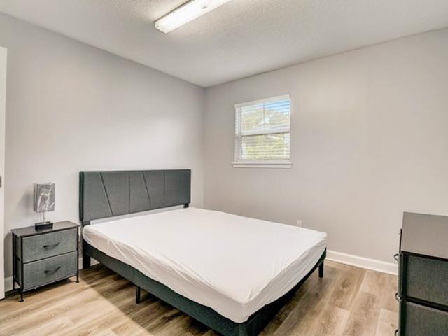 Room for rent in Jacksonville, Florida
