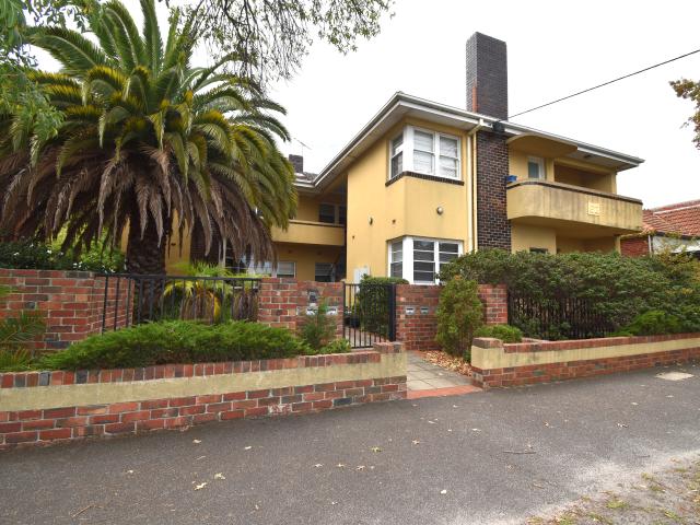 Apartment for rent in St Kilda West, Melbourne